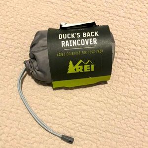 REI Duck’s Back Raincover